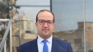 أستاذ العلوم السياسية والعلاقات الدولية، سليمان لعراج