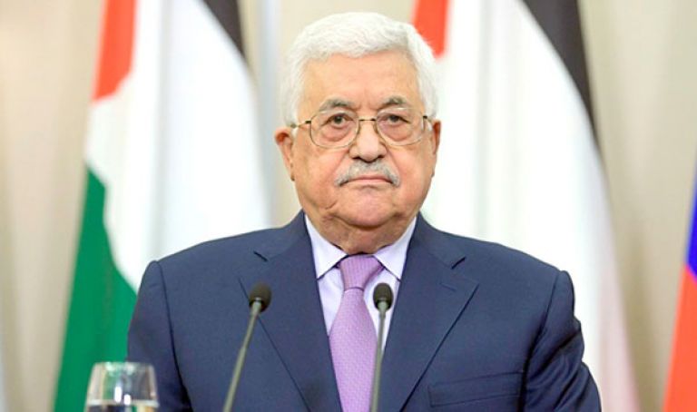 الرئيس الفلسطيني يقيل كل مستشاريه