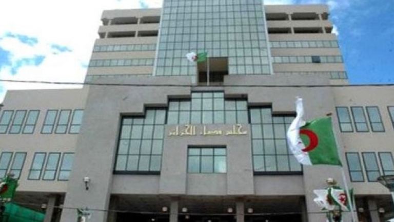إيداع 68 متهما الحبس في قضية جمع التوقيعات