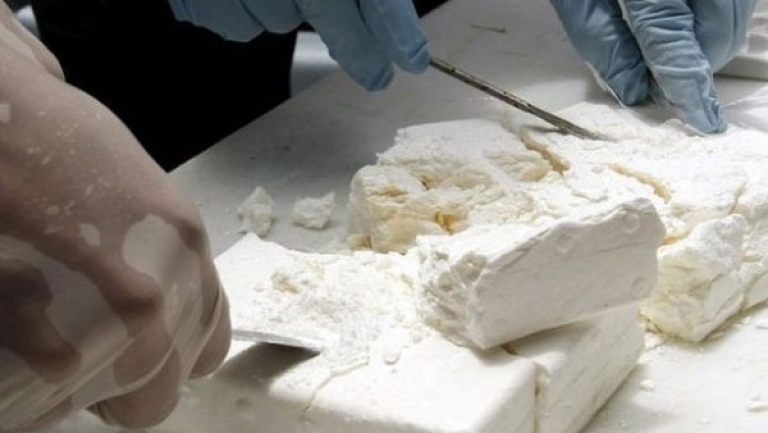 مغاربة ضمن أضخم شبكة للاتجار بالكوكايين وغسيل الأموال