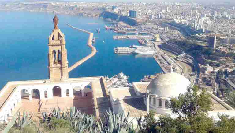 دعوة الشركات الخاصة لتمويل مشاريع التنمية