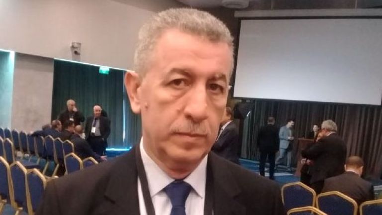 بلعمبري يدعو الصيادلة لتعزيز العمل التضامني
