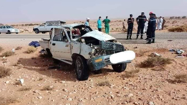 هلاك 8 أشخاص وإصابة 17 آخرين في حادث مرور