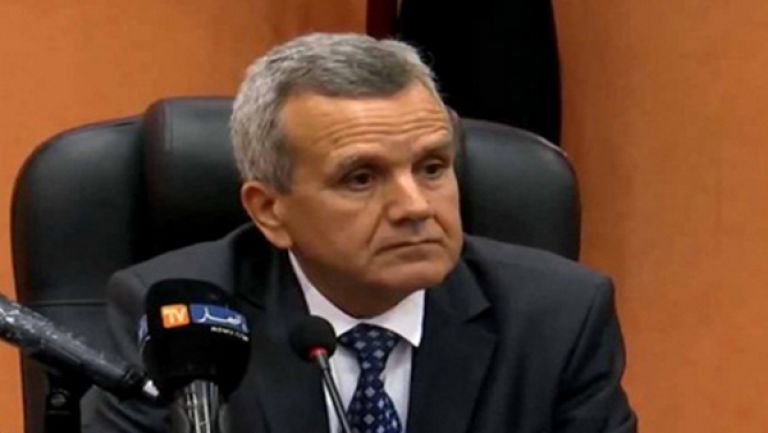 الجزائر حريصة على اقتناء أنسب لقاح ضد كورونا