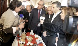 تحرير المبادرات وإنشاء مؤسسات نسوية