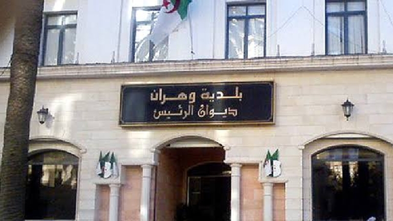 حملة للقضاء على اللوحات الإشهارية الفوضوية