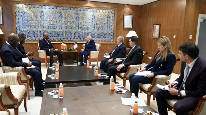 إضفاء مزيد من الزخم على علاقات التعاون