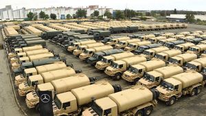 تسليم 236 شاحنة وحافلات النقل العمومي