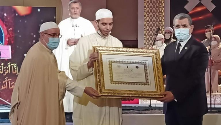 هؤلاء الفائزون في مسابقة جائزة الجزائر لحفظ القرآن