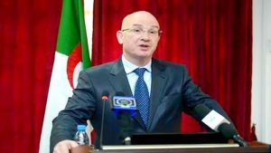 الدبلوماسي الجزائري إسماعيل شرقي