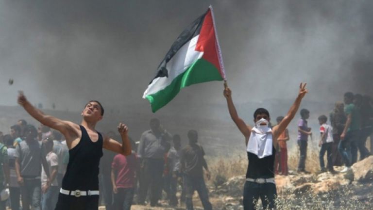 الفلسطينيون ينظمون مظاهرات ”يوم الرفض” احتجاجا  على ”طعنهم في الظهر”