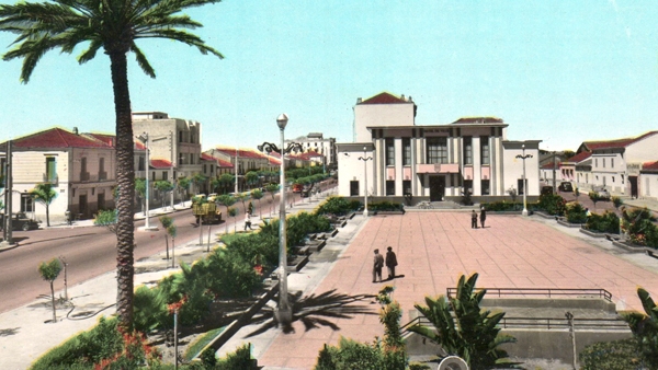 من الذاكرة