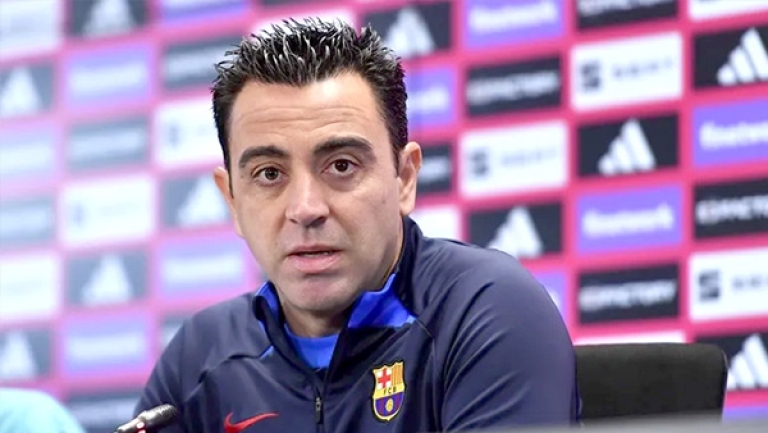 برشلونة يحسم مستقبل تشافي