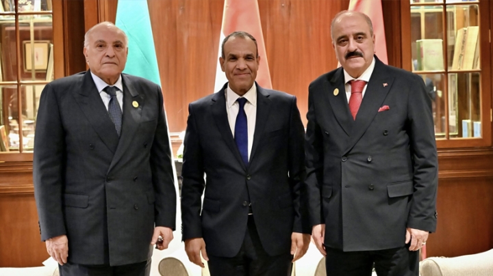 لا بديل عن الحلول السلمية للأزمة الليبية بالنسبة للجزائر