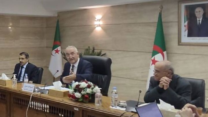 دعم الشفافية في العمل العمومي لتحسين جودة الخدمات