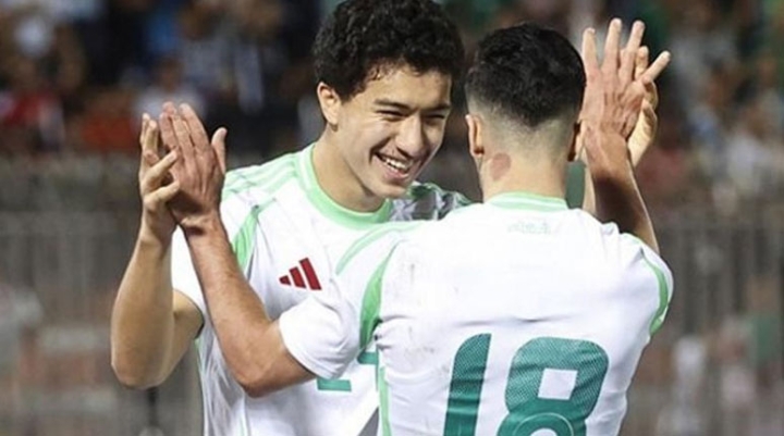 باير ليفركوزن الألماني يصر على ضم عمورة
