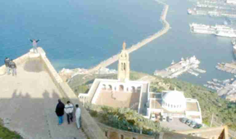 منطقة الأفق الجميل بوهران تبحث عن منقذ