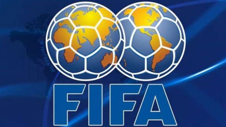 "الفيفا" تؤجّل مباريات شهر جوان