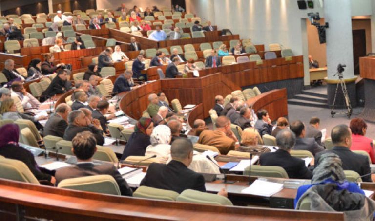 النواب يدعون إلى وحدة الصف ضد دعاة الانفصال والتفرقة