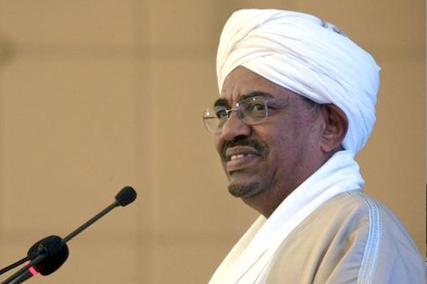 الرئيس السوداني عاد إلى الخرطوم &quot;منتصرا&quot; 