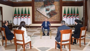 رئيس الجمهورية،  السيد عبد المجيد تبون
