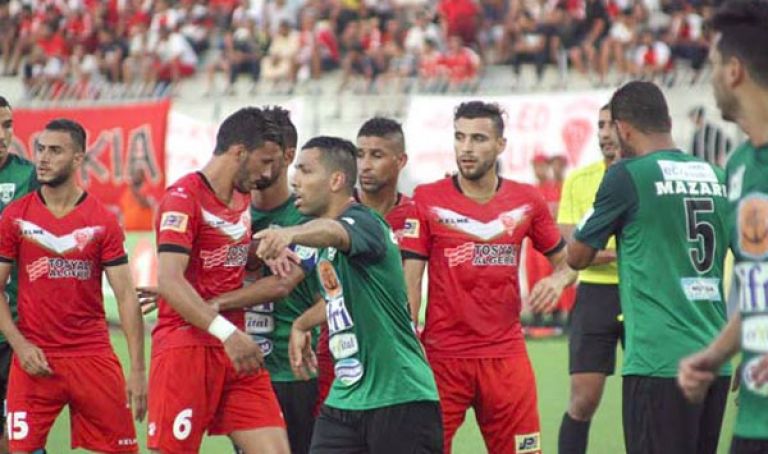 "سي أس. سي" و"الموب" يواصلان نزيف النقاط