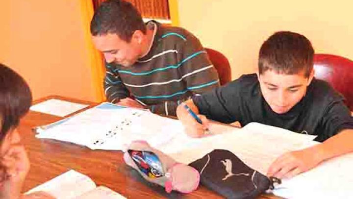 دروس الدعم "تجارة" تستنزف جيوب العائلات