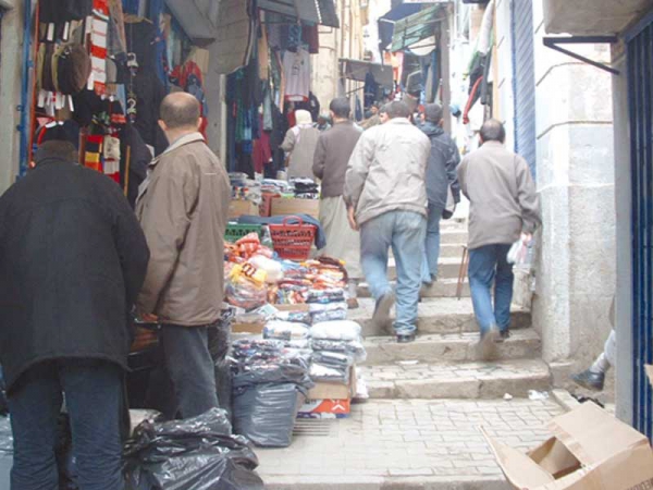 شارع بورسعيد يسترجع عبق التجارة القديمة