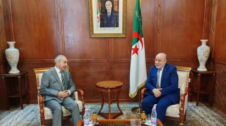 تبادل وجهات النّظر حول سبل دعم التعاون الثنائي