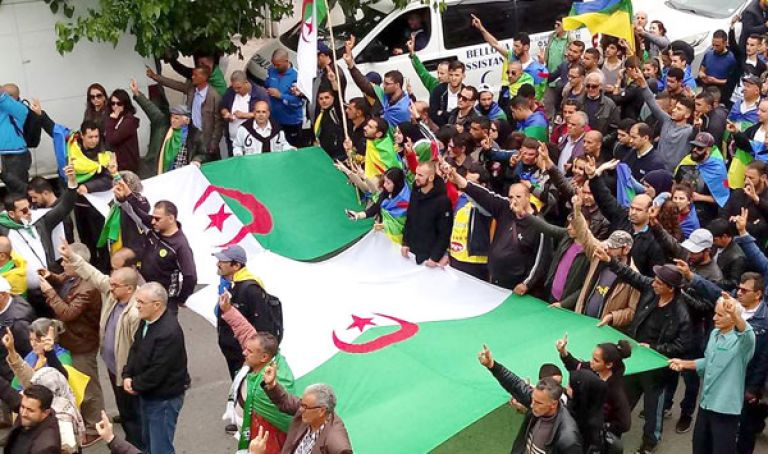 مسيرة حاشدة لإحياء ذكرى ”ثافسوث إيمازيغن”