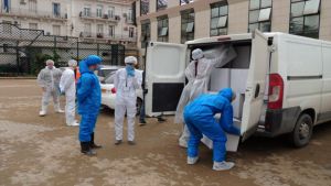 والي سطيف يشدد على التطبيق الصارم للقوانين