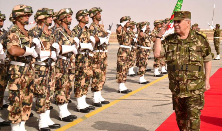 ڤايد صالح في زيارة عمل للناحية العسكرية الـ6