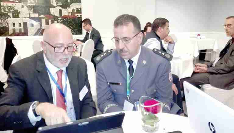 دورنا المرافقة لضمان بيئة آمنة