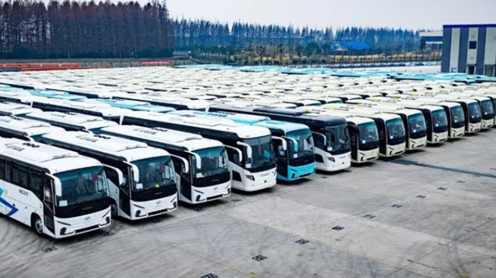 6 بنوك عمومية ترافق الناقلين في تجديد الحظيرة