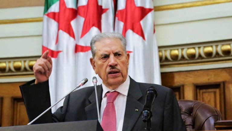 رفض قاطع لكل أشكا لالتدخل وإملاءات المستعمر وبقاياه