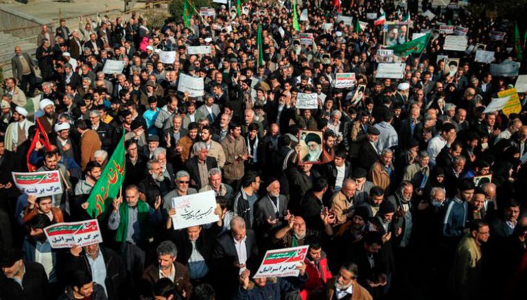 12 قتيلا في تواصل المظاهرات الاحتجاجية