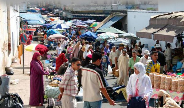 الأسواق الموازية بالعاصمة تعود بقوة