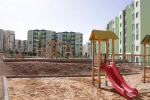 السكان يطالبون بتوزيع السكن الاجتماعي