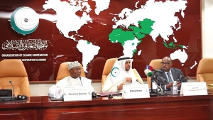 السويد تبحث تغييرات تتيح للشرطة منع حرق الكتب المقدسة