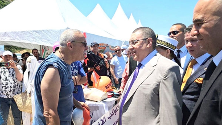 الشواطئ مجانية.. ولا مساس بسلامة المواطن