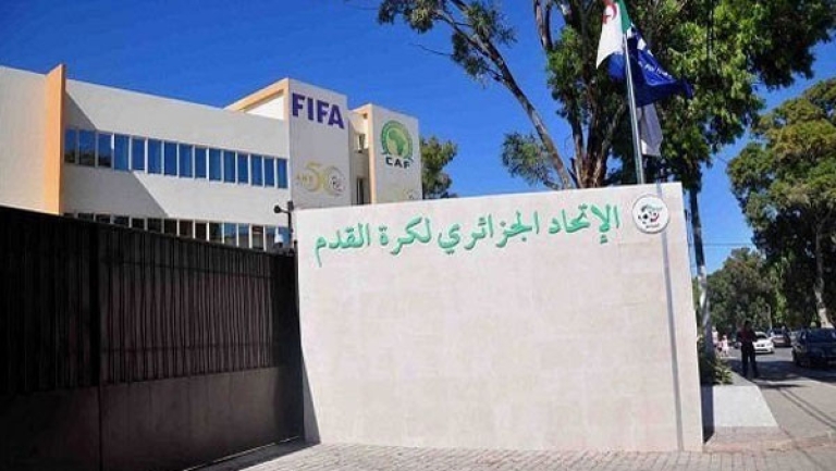 قائمة نهائية بـ 3 أسماء.. وبروس مرشح  لخلافة بلماضي