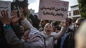 إخفاقات متلاحقة ووعود كاذبة من حكومة برعت في بيع الأوهام