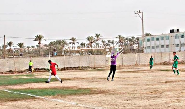الأرضية غير المهيأة خطر على الرياضيين
