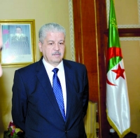 سلال يتعهّد بتجسيد التزامات رئيس الجمهورية