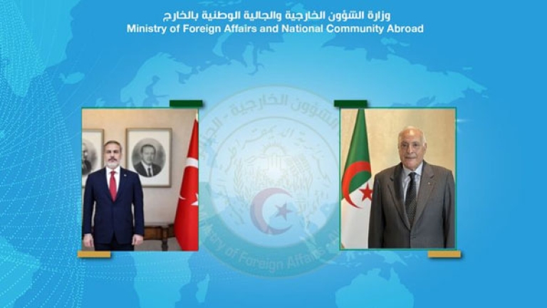 القيادة التركية تولي أهمية خاصة للعلاقات مع الجزائر