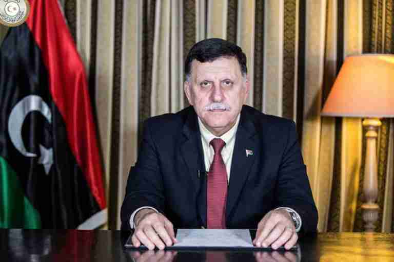 السراج يدعو إلى تنظيم استفتاء حول مشروع الدستور الجديد