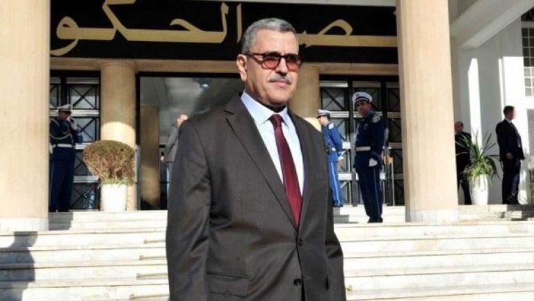 الوزير الأول يعزّي عائلة الجندي الشهيد
