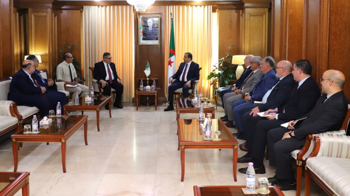 الاستفادة من خبرات المؤسسات الرائدة في تطوير المنشآت الطاقوية