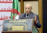 ولد خليفة يدعو إلى استراتيجية وطنية للحفاظ على المصالح الوطنية