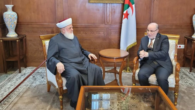 الجزائر تعرف نهضة علمية وتطوّرا حضاريا